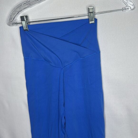 Aerie Offline Blue Women's Crossover Leggings. Size Medium. - Picture 2 of 6